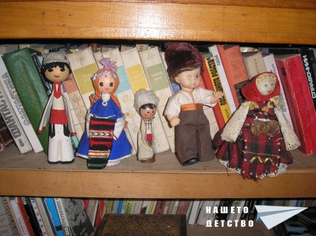 Кукли в носии
